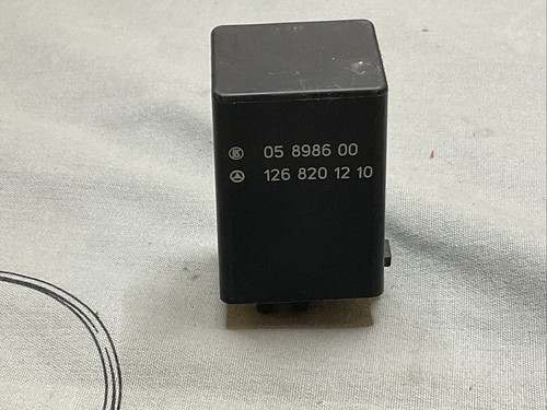 Mercedes Benz W123 W126 Defrost Relay 1268201210 560SL 500SEL 380SL 380SEL 300D - Picture 3 of 5