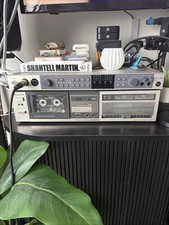 Universal Audio Volt 876 24-in/28-out USB-2.0...