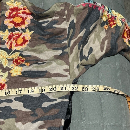 Savannah Jane Embroidered Camo and Velvet Hoodie Size Large Fairy Whimsical Boho - Bild 7 von 9
