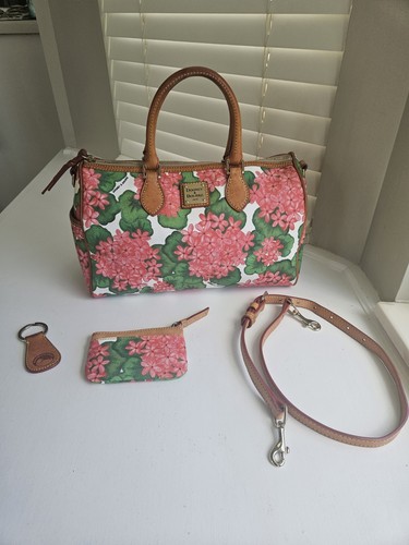 DOONEY AND BOURKE PINK CANVAS/LEATHER HYDRANGEA SHOULDER SATCHEL WITH COIN POUCH