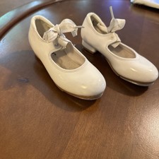 BALERA WHITE PATENT TAP SHOES - SZ 12. OC child's 10 