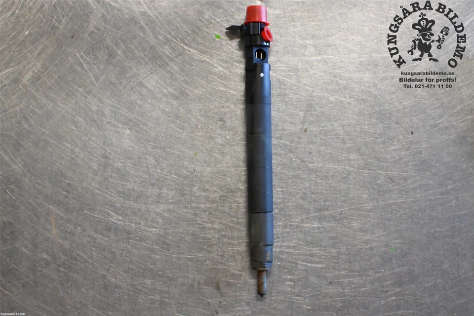 2014 FORD KUGA II (DM2) GENUINE RIGHT FUEL INJECTOR - Image 2 of 2