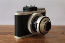 Vintage METEOR Film Camera by Universal Camera Corporation