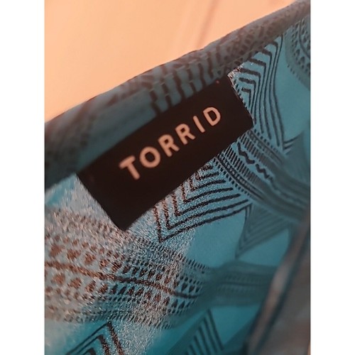 Torrid Rautenmuster Träger Schlitz hinten türkis schwarz Georgette Top Größe 1X - Bild 5 von 5
