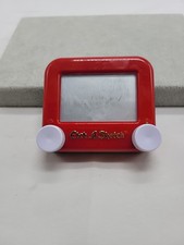 Classic Etch A Sketch Pocket Mini Drawing Toy by Spin Master 2016 Red