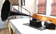 EDISON HOME PHONOGRAPH PLAYER MODEL D COMBINATION  & HORN OCT. 3, 1905 PENDING