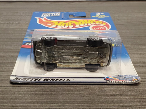 Hot Wheels 2000 Ferrari 550 Maranello Silver #235 5SP 1:64 Diecast NIP - Picture 8 of 10