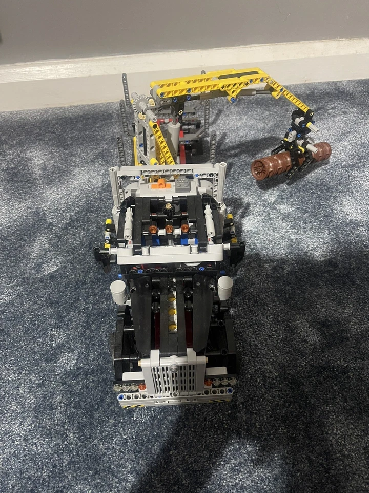 LEGO Technic 9397 Logging Truck, photo 2 of 5