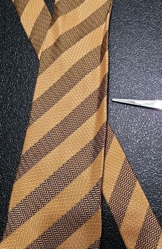 Jos. A. Corbata de banco para hombre 59L 4W seda italiana dorada marrón rayas anchas - Imagen 12 de 14