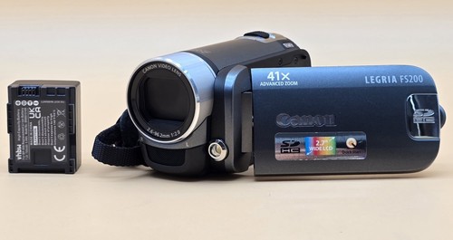 Canon Legria FS200 Digital Camcorder Grey. No Charger. - Picture 1 of 11