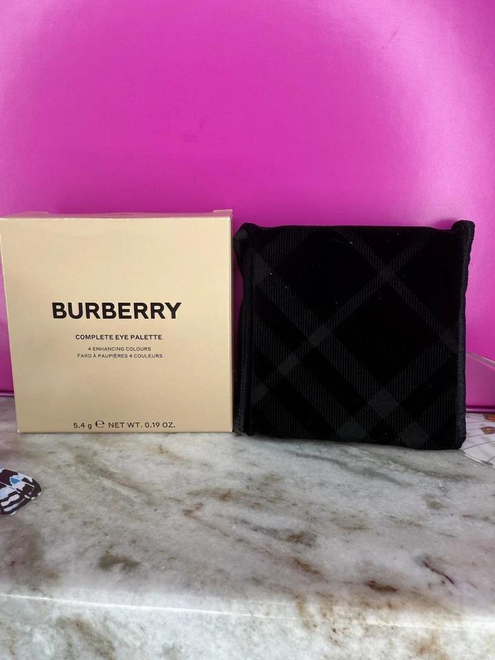Paleta completa de ojos Burberry MOCHA 02 con pinceles y bolsa de terciopelo ¡NUEVA EN CAJA! Foto 4 de 4