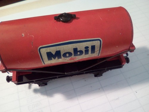hornby mobil red tanker ic - Picture 2 of 4
