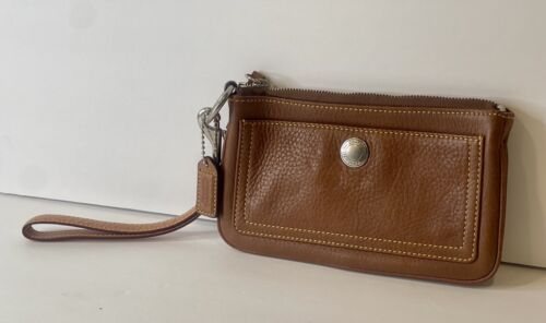 Muñequera grande Coach de cuero nobuck | COACH vintage | Cartera de cuero | Auténtica - Imagen 2 de 8