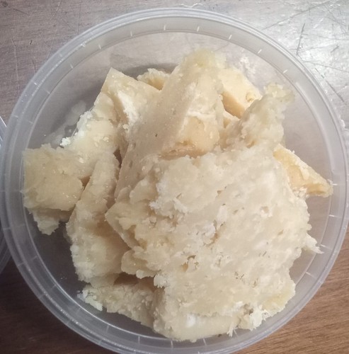 PRODOTTO SARDO - FORMAGGIO PECORINO STAGIONATO 24 MESI IN SCAGLIE 80 GR - Foto 3 di 3