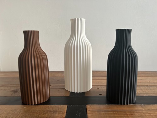 3D Printed Vase - Tall Ribbed Flower Vase - Ornamental Vase - Dried Flower Vase - Picture 5 of 14