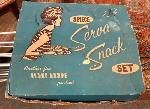 Full Set ANCHOR HOCKING Vintage 8 Piece Serva Snack Set Original Packing