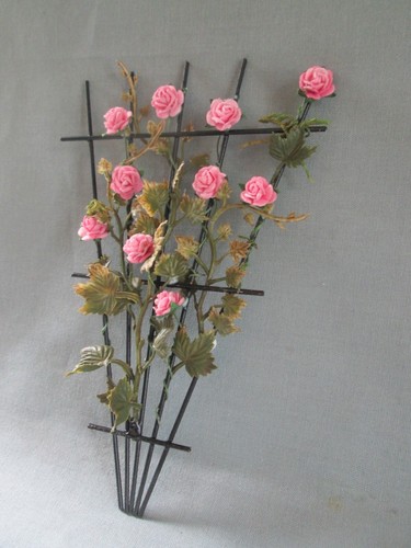 Climbing Vine Roses Solid Brass Black Trellis Artisan Dollhouse Miniature 1/12 - Picture 3 of 4