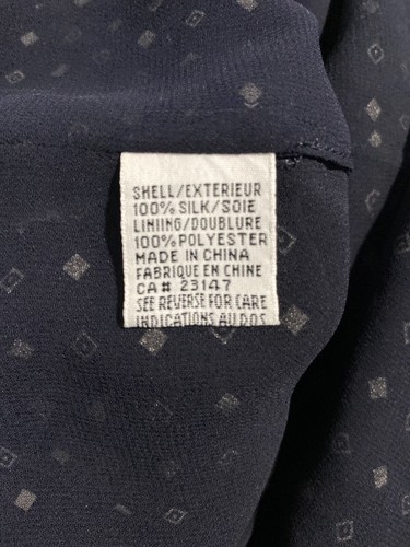 Talbots Top 12 Navy Blue White Geometric Diamond 100% Silk Short Sl Button Cute - Picture 7 of 8