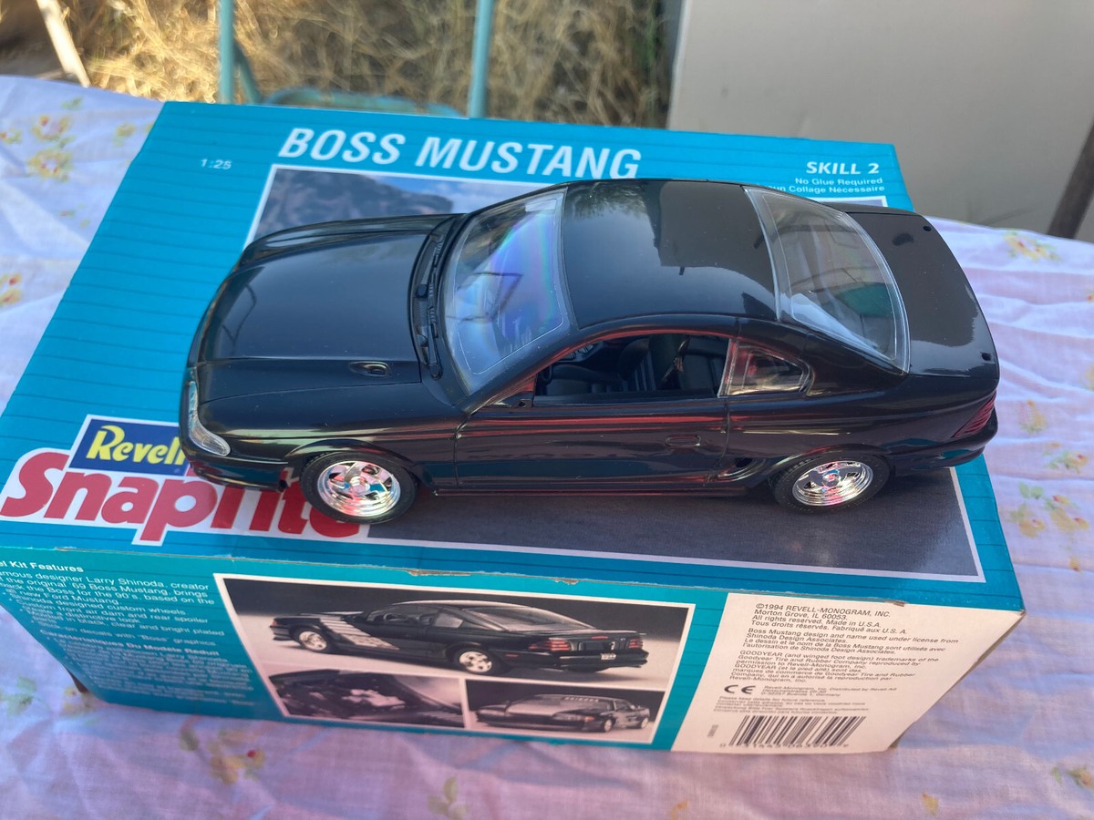 Revell Snap Tite 1995 Shinoda Boss Mustang 1/25 Scale #6390