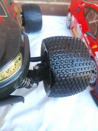Lot of 3 RC remote control vehicles for parts/restoration (may work/untested) - Picture 4 of 16