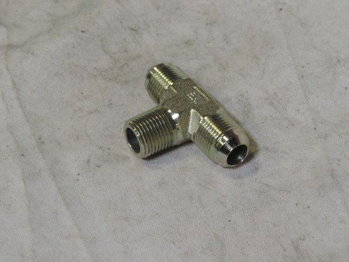 AEROQUIP 2030-8-10S ADAPTER, SAE 37 - Picture 3 of 4