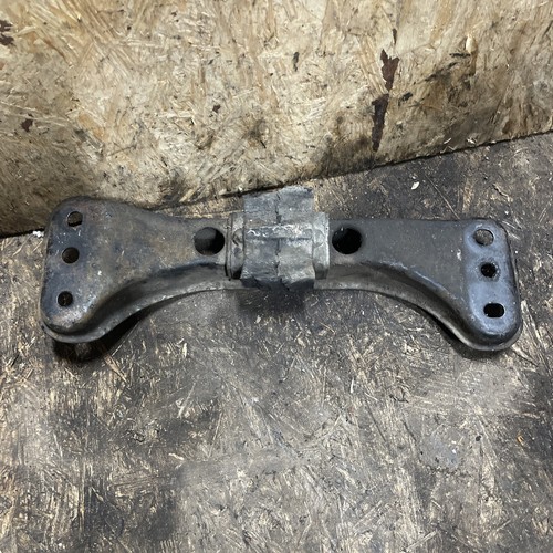Nissan 240SX S13 S14 Manual 5 Speed Transmission Cross Member Bracket SR20 KA24 - Picture 2 of 3
