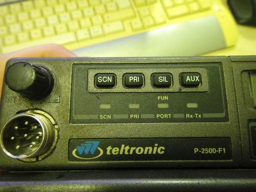 Teltronic P2500-F1 emisora dos en venta sin probar España - Zdjęcie 10 z 20