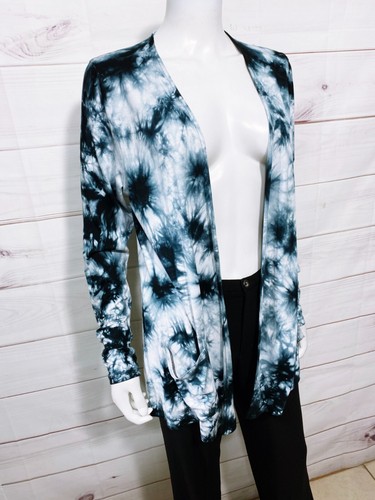Torrid Super Soft Knits Womens Open Front Cardigan Size 00 Tie Dye & Skull - Picture 2 of 10