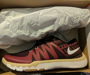 mens nike football gloves