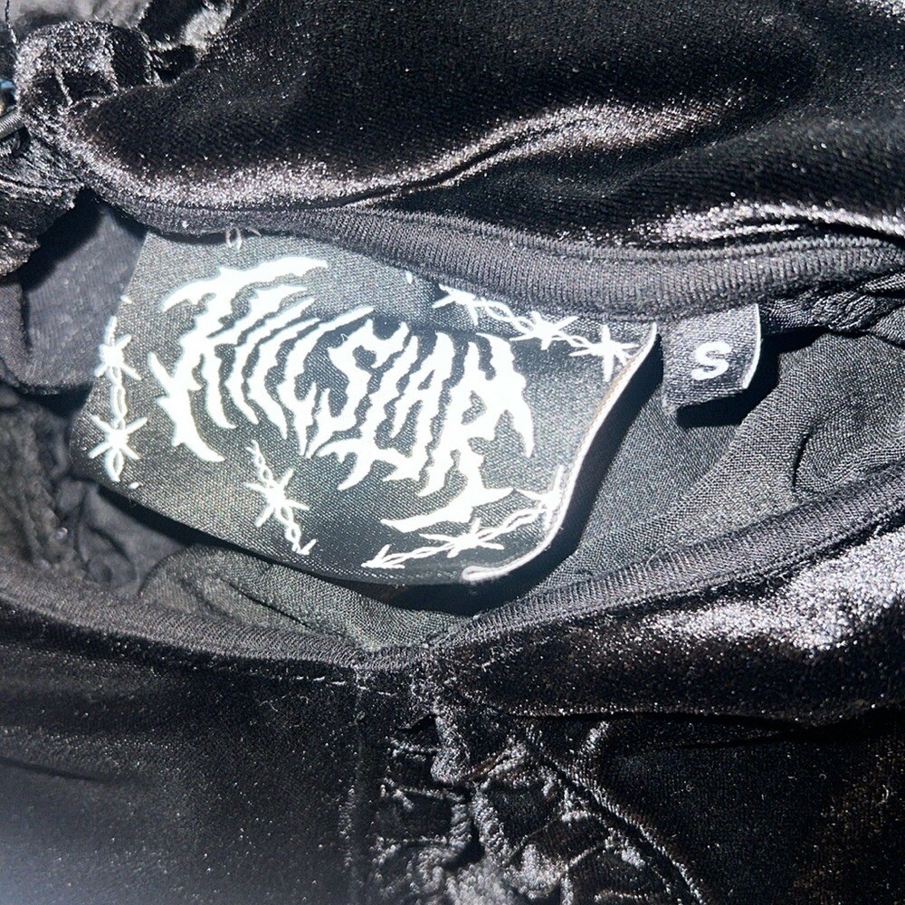 Picture 9 of 12