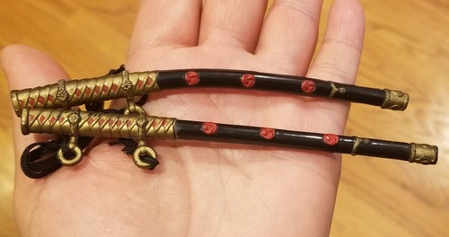 G.I. JOE Accessory: DECORATIVE SHEATHS / HOLDERS FOR SWORDS BLACK/GOLD/RED VTG - Picture 4 of 5
