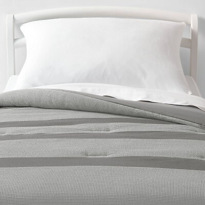 Детское одеяло в вафельную полоску для малышей серого цвета - Pillowfort