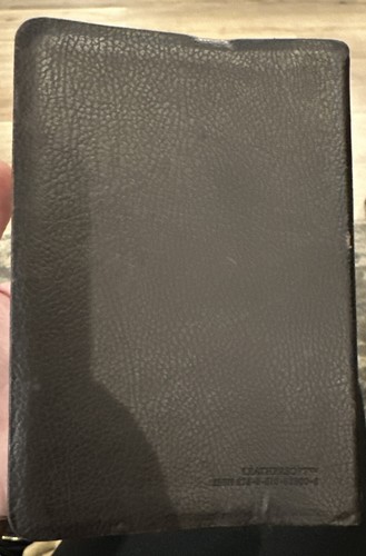 NIV, Holy Bible, Compact, Paperback, Leather Brown- paperback, Zondervan - Imagen 3 de 5