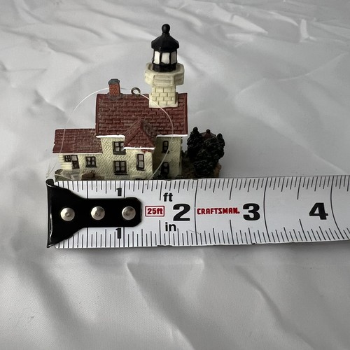 Harbour Lights Grand Traverse Lighthouse Figurine 1990s Country lakehouse - Picture 9 of 9