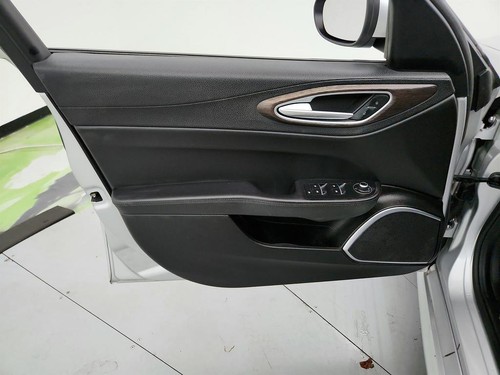 2021 Alfa Romeo Giulia Ti - Picture 24 of 40