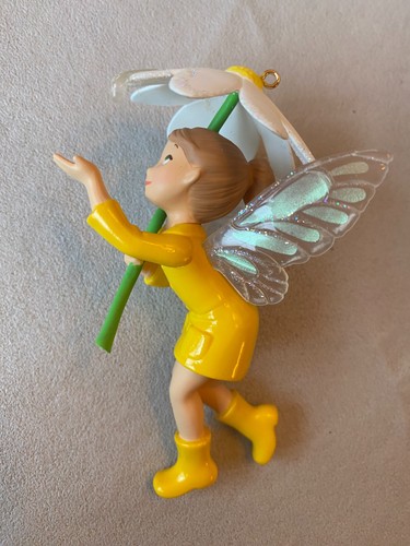 Hallmark Friendly Fairies: April Showers Fairy Ornament 2018 en caja original - Imagen 2 de 3