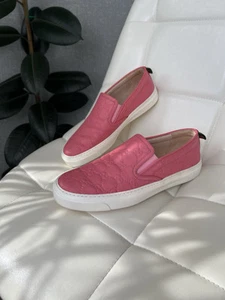 Chaussures femme Gucci "Mode Rose" cuir logo GG monogramme à enfiler pointure 36,5