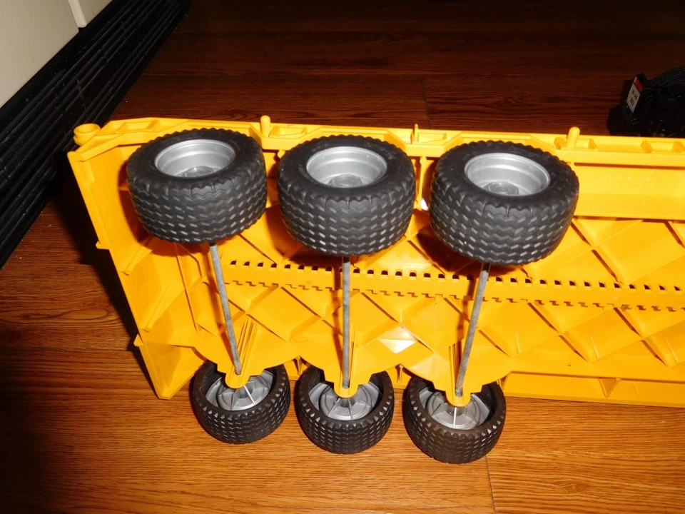 Bruder MAN 2002 Yellow Low Loader Semi Trailer Truck Made In Germany - Image 3 of 4