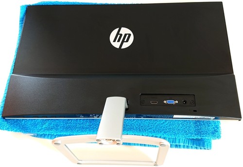 Desktop HP 550-204nl (AMD A10-8750 x4, 16 GB DDR3, RX 550 2GB, 1.5 TB) + 24" FHD - Bild 16 von 24