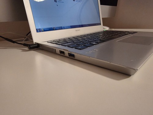 Sony VAIO SVT1311B4E i3 Laptop (Excellent Laptop) - Picture 9 of 10