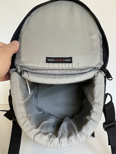 Estuche de lente acolchado Lowepro 5 negro 11,75" de alto x 6" de diámetro con correa Nikon Canon - Imagen 6 de 12