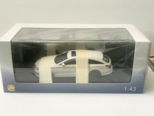 1/43 GLM Mercedes Benz CLS63 Shooting Brake S-Model / white metalic - Picture 3 of 9