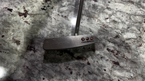 Scotty Cameron Studio Select Newport 2.6 34 Inch Center Shaft