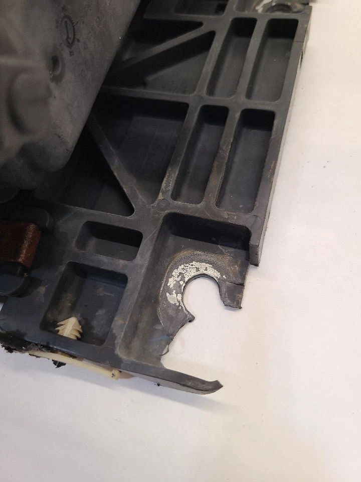   2009 FORD F150 Fuel Vapor Canister  Foto 3 de 4