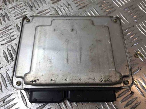 VW GOLF VI 5K1 Engine Control Unit 038906019AT 1.90 Diesel 77kw 2001 2001 - Picture 3 of 4