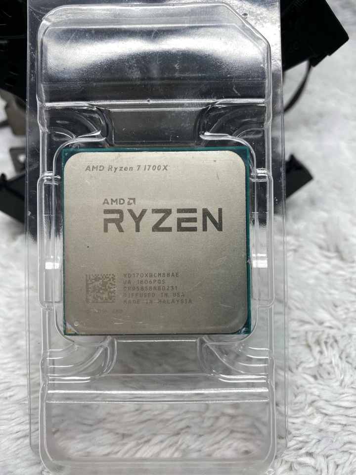 Combo AMD Ryzen 7 1700X CPU AM4 8C 16 T 3,4 GHz con enfriador Master Hyper 212 negro Foto 2 de 4