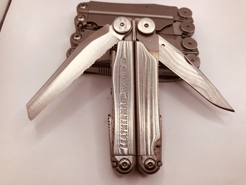 Multiherramienta Special Leatherman 2H 2 Manos WAVE Plateada 16 Herramientas útiles USADAS EDC - Imagen 3 de 7