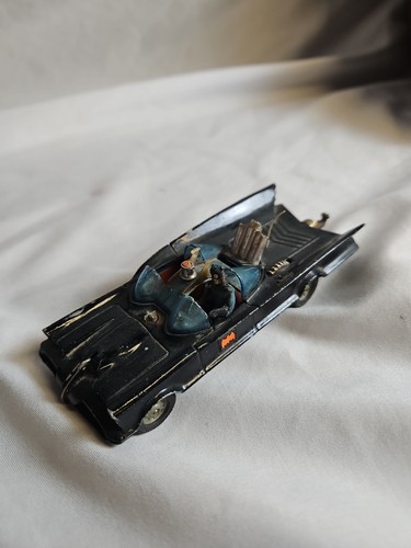 Lot Of 2 Vintage 1966 CORGI Diecast 267 BATMOBILE with BATMAN #CBJ - Picture 2 of 13