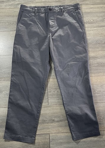 Calvin Klein graue Herren-Chinohose klassische Passform Größe 36 x 30 neu ohne Etikett
