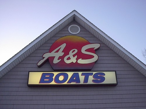 SUZUKI  STOPPER, OEM PART, NUMBER 57632-87D10 - Imagen 1 de 9